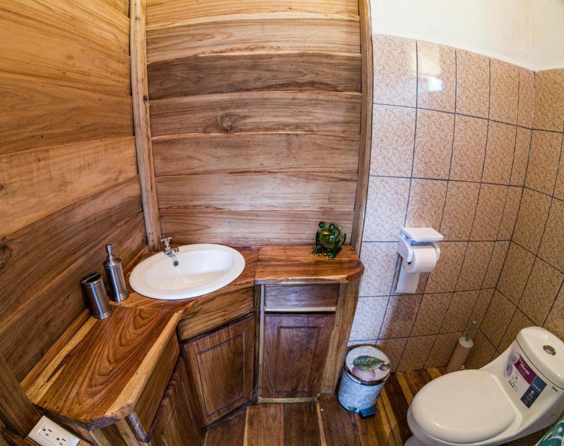 Oski Lodge, Rain Forest Rincon De La Vieja Bed & Breakfast