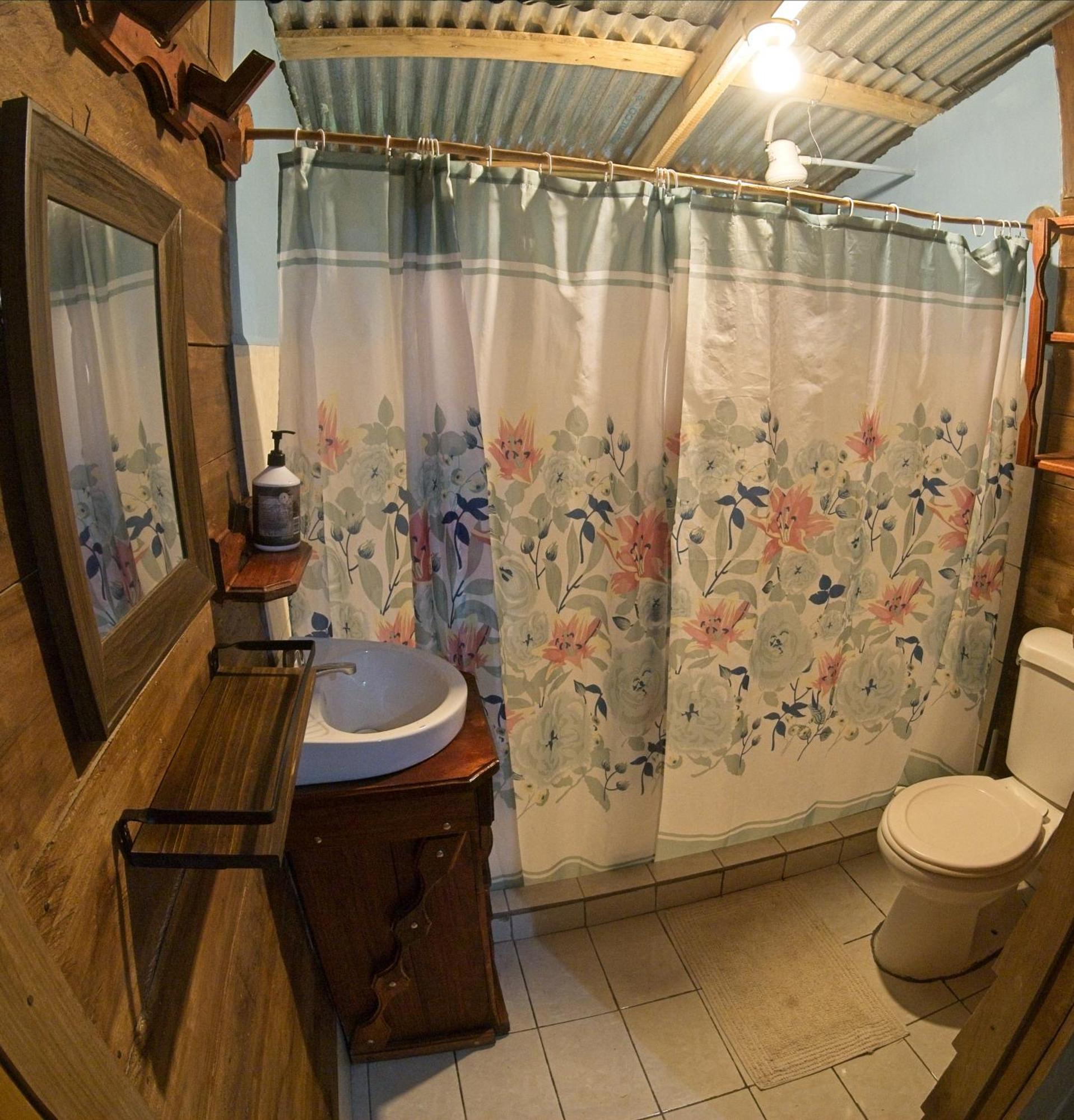 Bed & Breakfast Oski Lodge, Rain Forest Rincon De La Vieja Upala